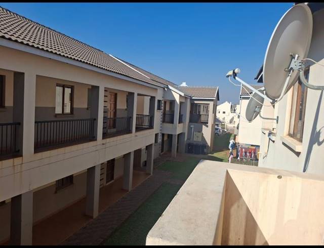 2 BEDROOM APARTMENT FOR SALE IN HESTEAPARK